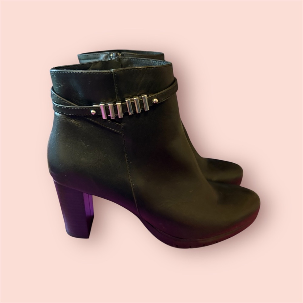 Elegant Black Ankle Boots
